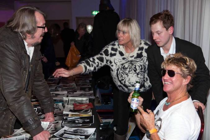 Norman Eshley, Linda Hatden, Chris Collins and Robin Akwith sharing a joke