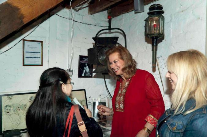 Valerie Leon chatting to fans