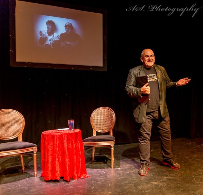 Derren Litten introducing the great man himself